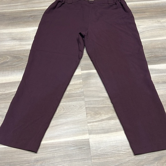 🏁 Burgundy straight leg dress pants size 18 - Picture 7 of 8